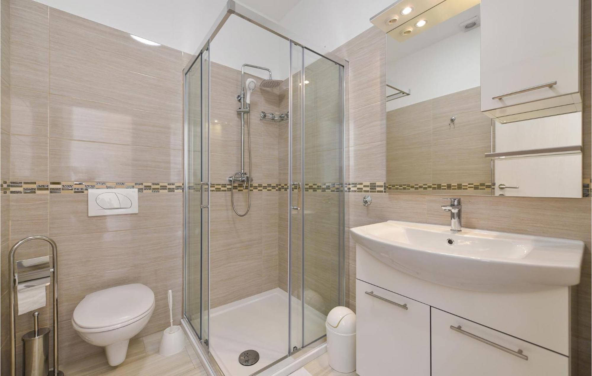 Beautiful Home In Privlaka With Wifi Экстерьер фото